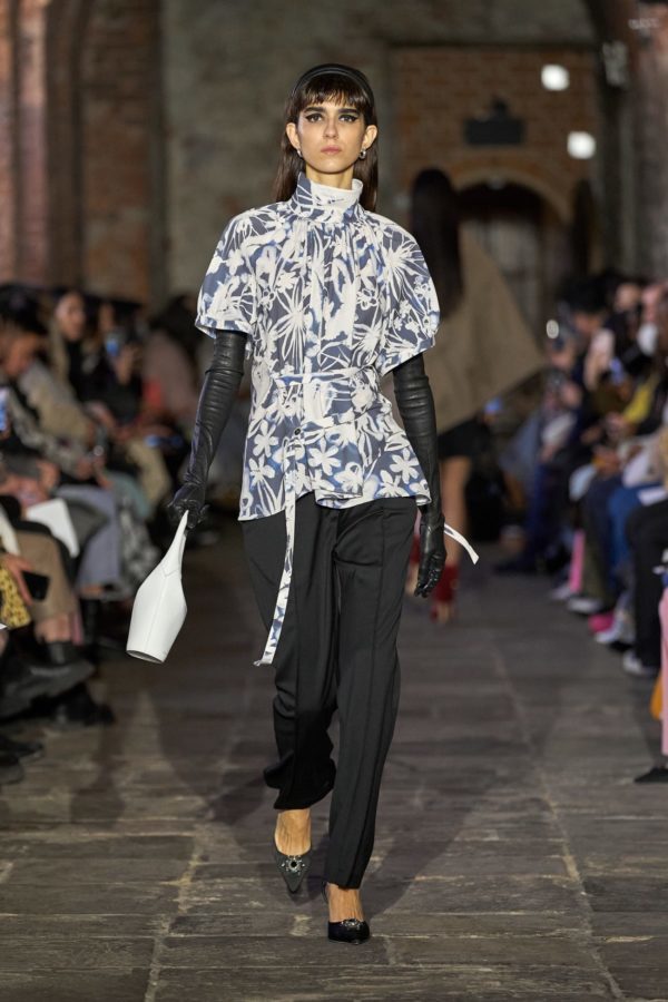 Eudon Choi. Rejina Pyo. Calendar’s edit of key moment’s from the catwalk shows at London Fashion Week AW22, including Ahluwalia, Conner Ives and Harris Reed.